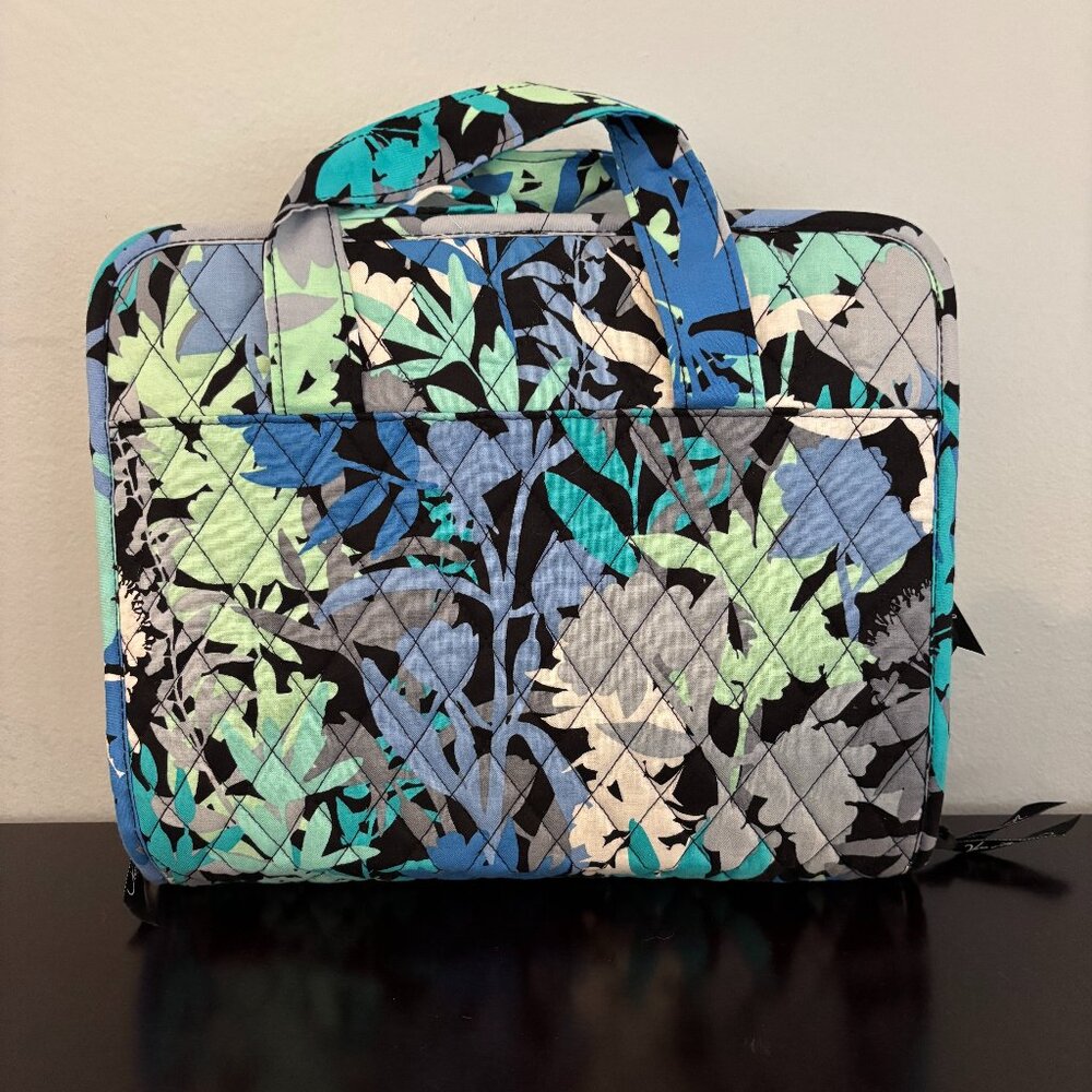 Vera Bradley Camofloral Blue Black White Quilted Hanging Travel Organizer